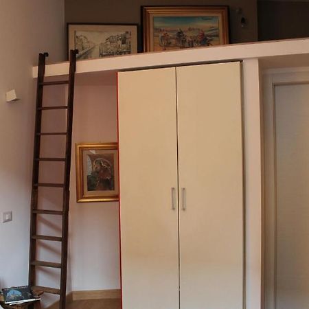 Goldoni77 - 3Mins From Dateo Station Milan Bagian luar foto