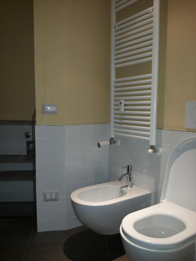 Goldoni77 - 3Mins From Dateo Station Milan Bagian luar foto